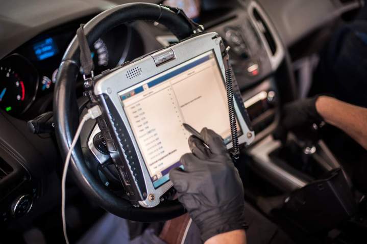 Diagnostic électronique du calculateur moteur Saint-Paul